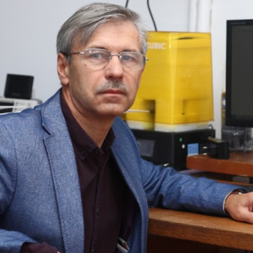 Спікер:   - Доктор педагогічних наук, професор Волинського національного університету імені Лесі Українки (консультант/учитель) 