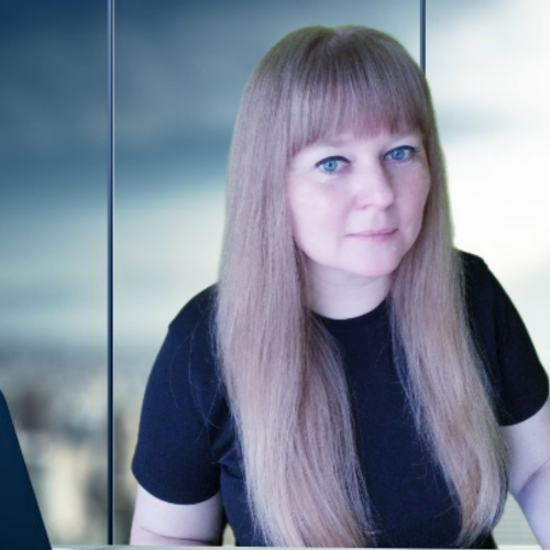 Спікер:   - психолог, біолог, викладач, автор книг для вчителів та батьків, ведуча курсів підвищення кваліфікації в ГС ’Католицька освіта’ (консультант/учитель) 