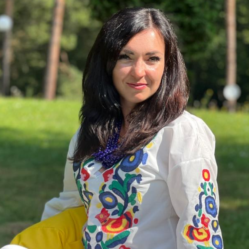 Спікер:   - консультантка Центру професійного розвитку м.Львова , учителька географії ліцею ’Надія’ЛМР (консультант/учитель) 