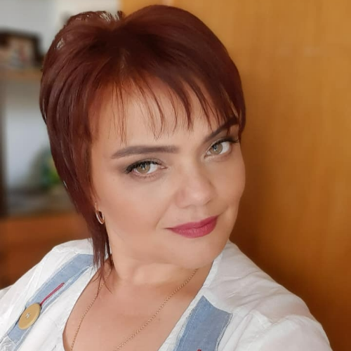 Спікер:   - Учитель української мови та літератури вищої категорії, вчитель-методист, класний керівник НУШ Одеської гімназії №26 (консультант/учитель) 