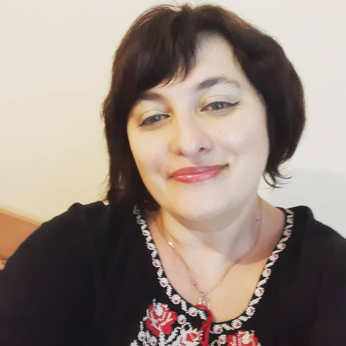 Спікер:   - учителька укр. мови та літ. ЗЗСО І-ІІІ ст. №4 м.Гайсин  Вінницької об.; півфіналістка конкурсу «Global Teacher Prize Ukraine-2018 (консультант/учитель) 