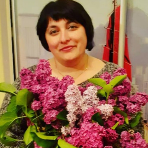 Спікер:   - уч. укр. мови, літер. в ЗЗСО І-ІІ ст №4 м.Гайсин Гайсинської міської ради; івфіналістка конкурсу “Global Teacher Prize Ukraine-2018” (консультант/учитель) 