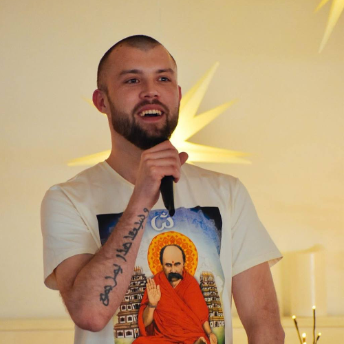 Спікер:   - громадський діяч, психолог, педагог, голова ГО ’Не цькуй’ (консультант/учитель) 
