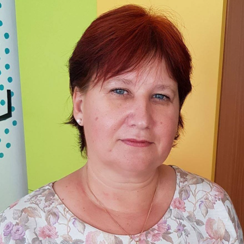 Спікер:   - Вчителька початкових класів Ліцею 24 ім. М.Конопницької, старший викладач кафедри педагогіки ЛОІППО, тренерка НУШ, супервізор (консультант/учитель) 