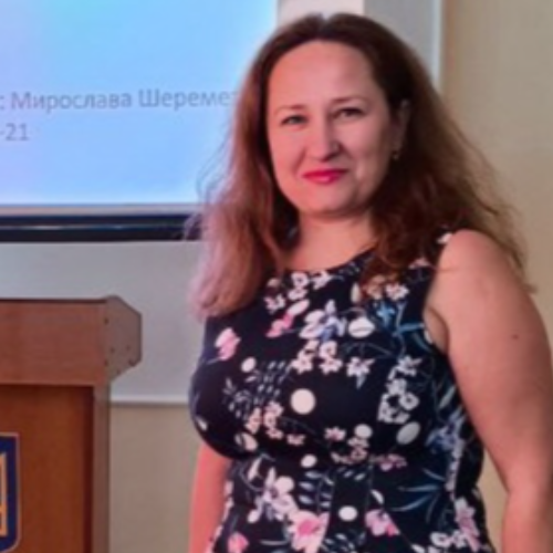 Спікер:   - Викладач вищої категорії , дисципліни «Фізики і астрономії» у ВСП «Фаховий коледж інформаційних технологій НУ» (консультант/учитель) 