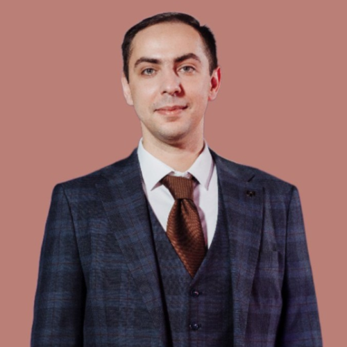 Спікер:   - учитель історії Харківського ліцею №3, співавтор модельних навчальних програм, підручників НУШ, сертифікований учитель (консультант/учитель) 