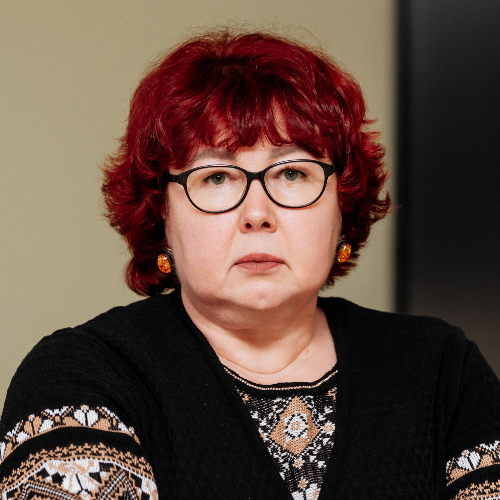 Спікер:   - учитель математики та інформатики Заліщицька державна гімназія м. Заліщики Тернопільська область (консультант/учитель) 